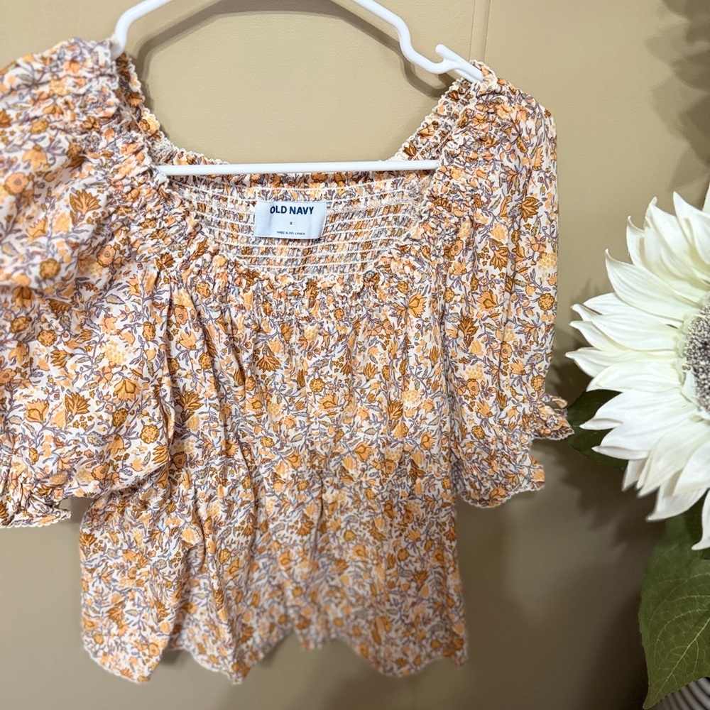 Old Navy Women's Floral Blouse - Orange and White